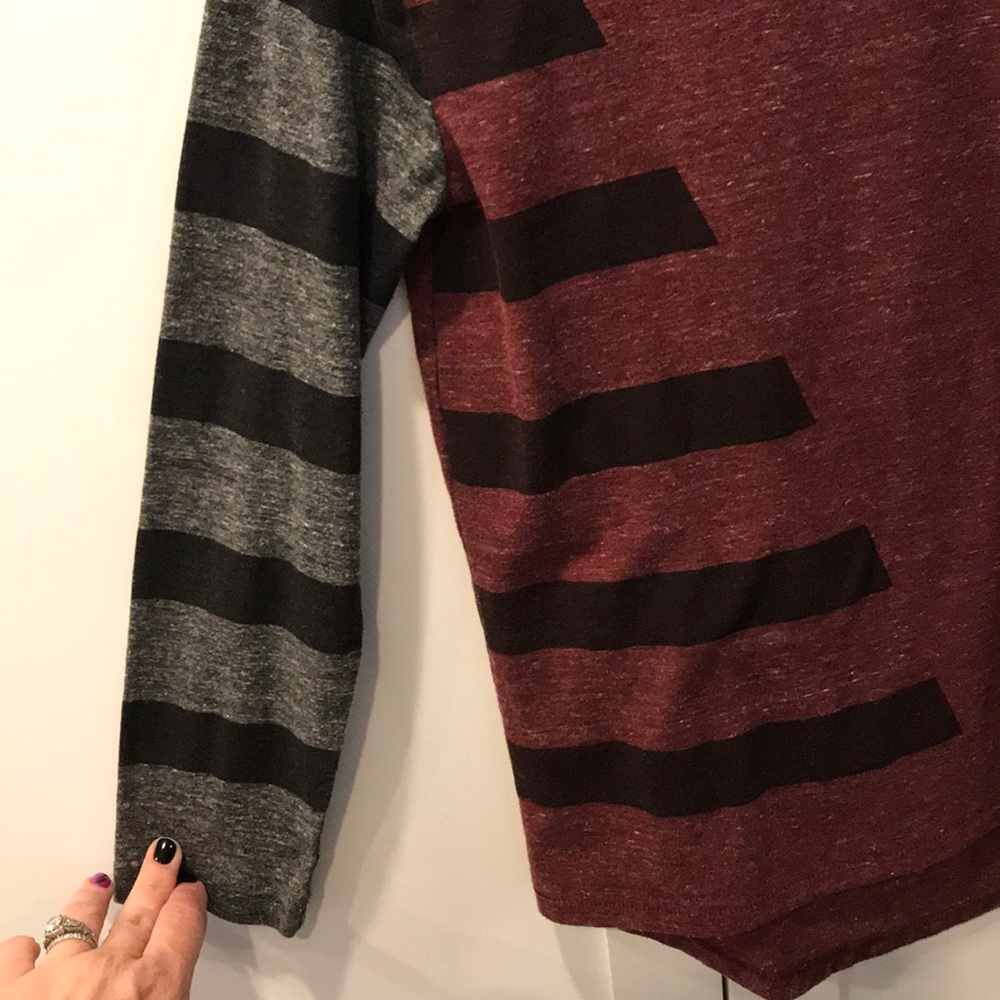 ❌SOLD❌Mossimo Long Sleeve T shirt - Picture 3 of 4